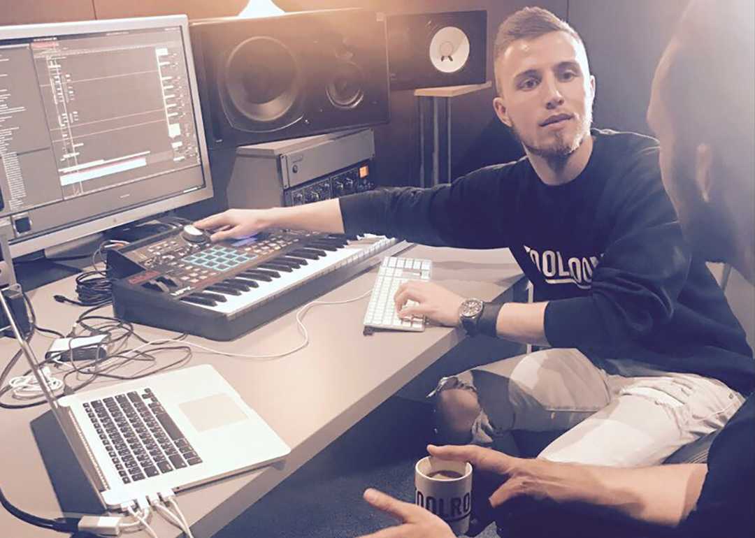 DEVELOPING ARTISTS READY TO SCALE